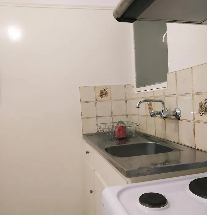 Experience An Easy Living Place Downtown In Athens-1